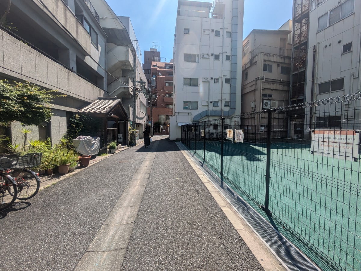 v20250925150706/fresh/building/J00100396059_11