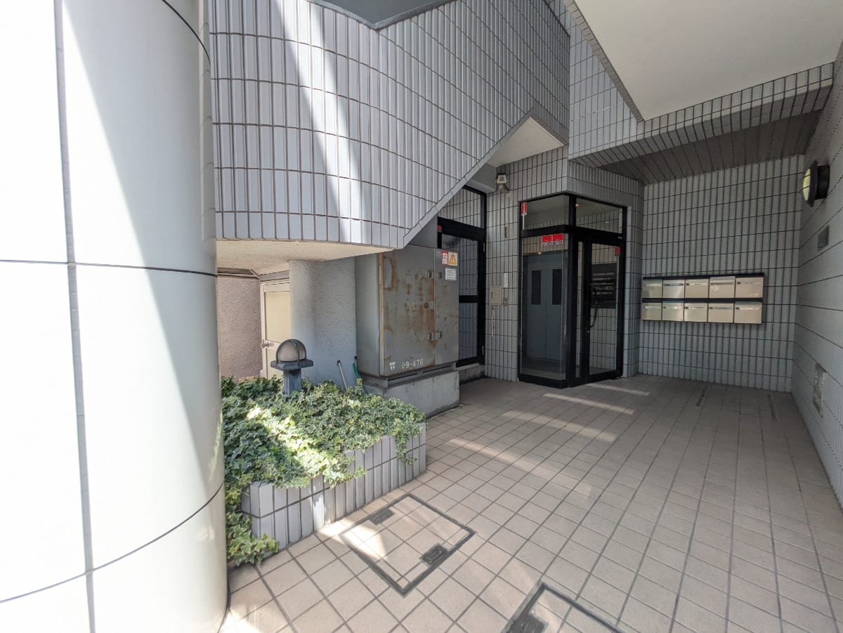 v20250925150706/fresh/building/J00100401465_12
