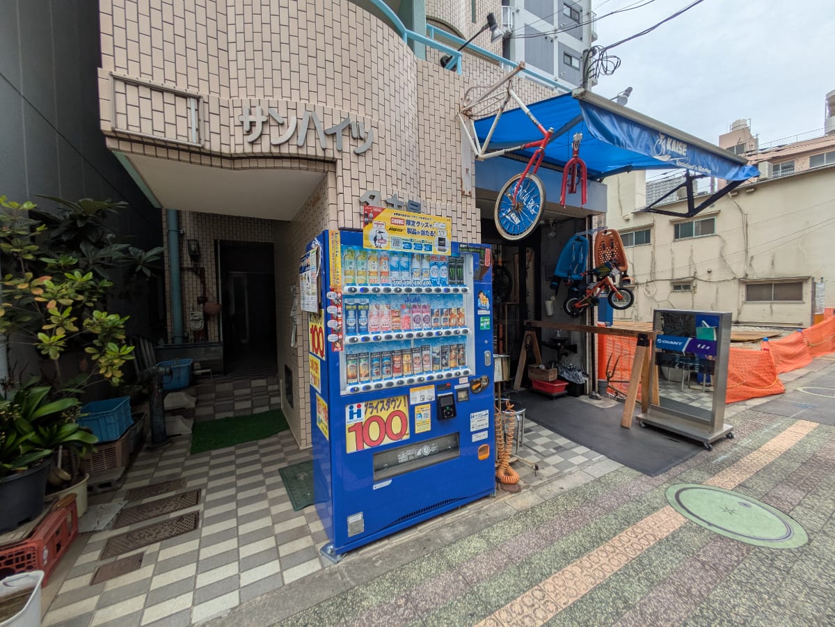 v20250925150706/fresh/building/J00100401761_9