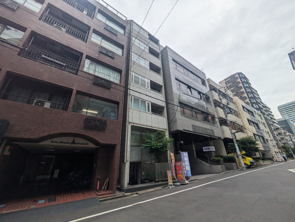v20250925150706/fresh/building/J00100403412_6