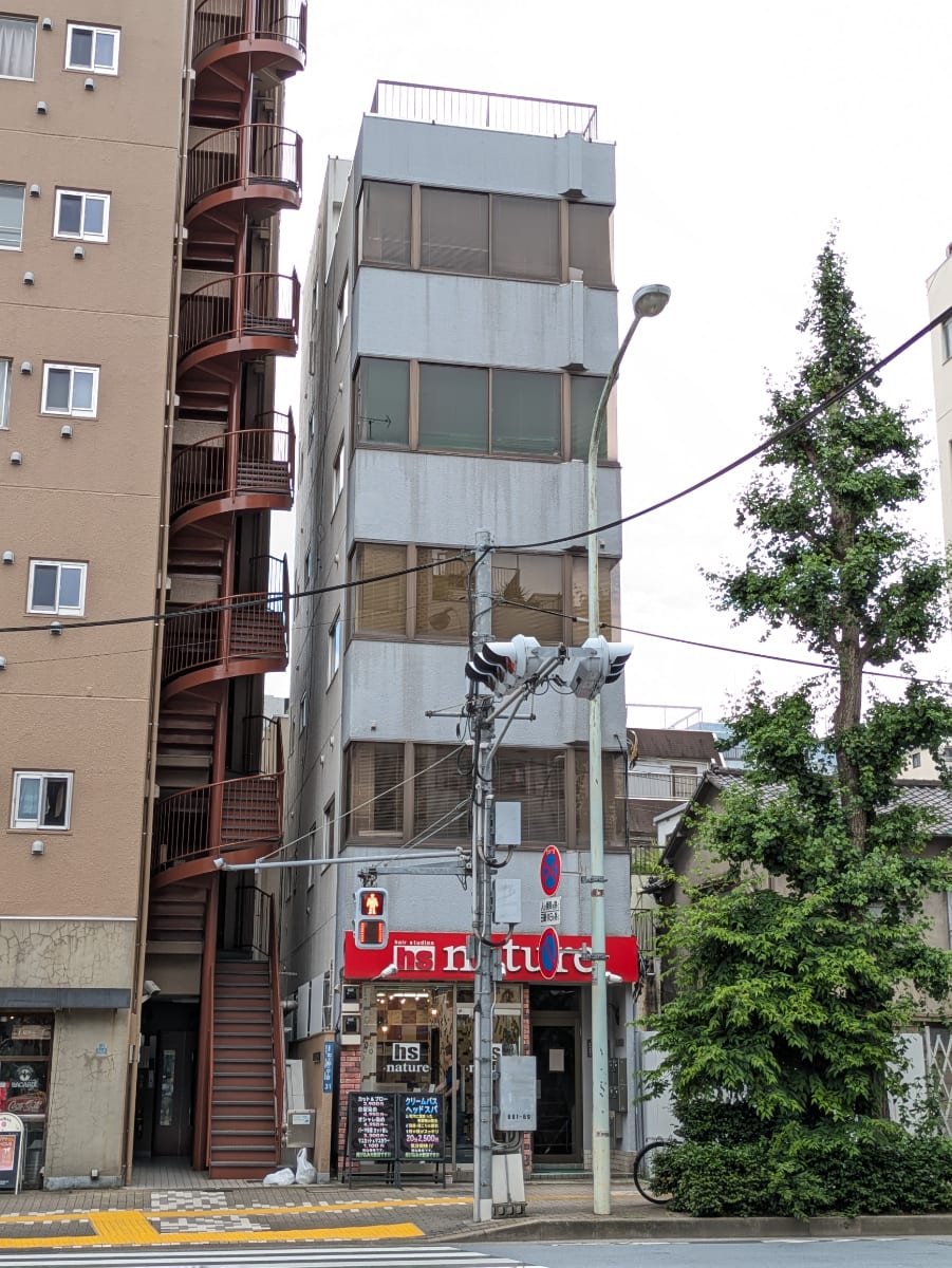 v20250925150706/fresh/building/J00100403810_12