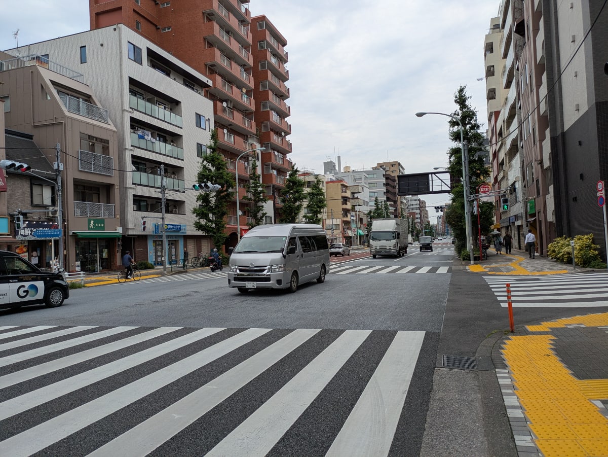 v20250925150706/fresh/building/J00100403810_16