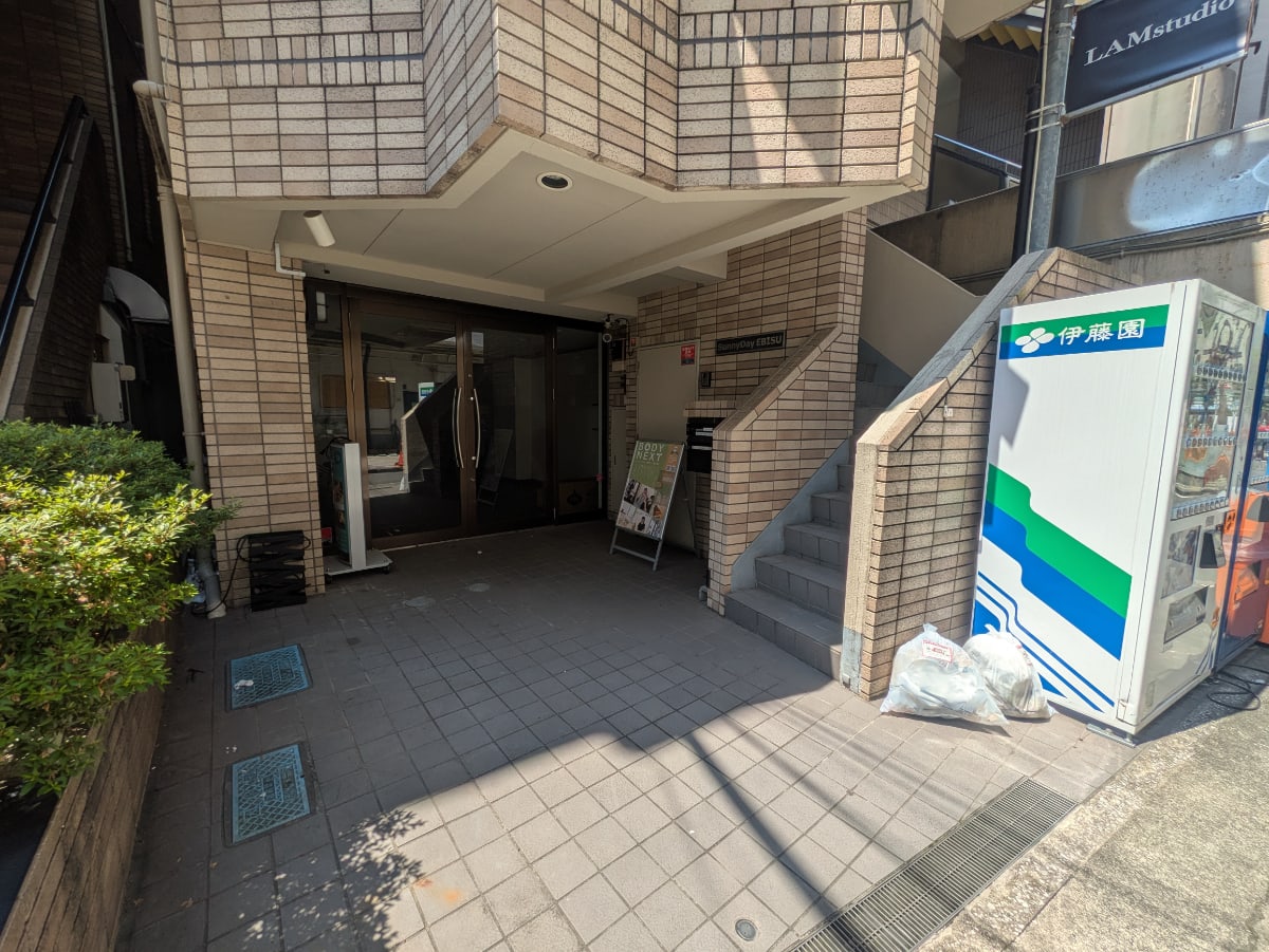 v20250925150706/fresh/building/J00100403913_9