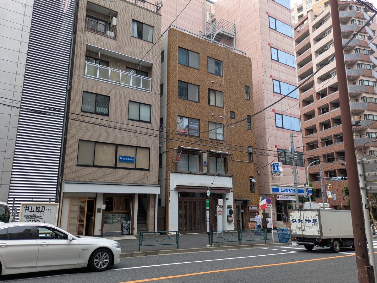 v20250925150706/fresh/building/J00100404237_7