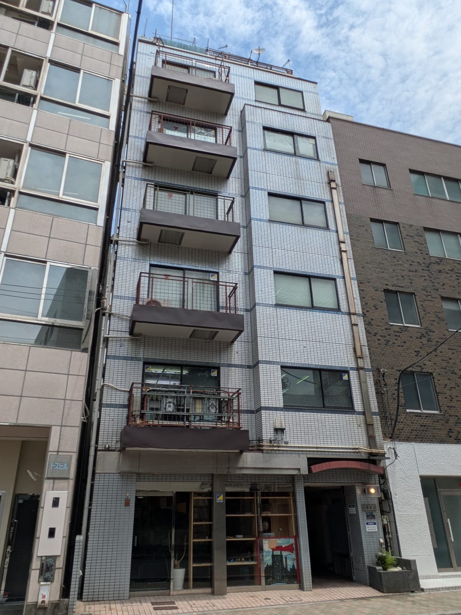 v20250925150706/fresh/building/J00100404621_7