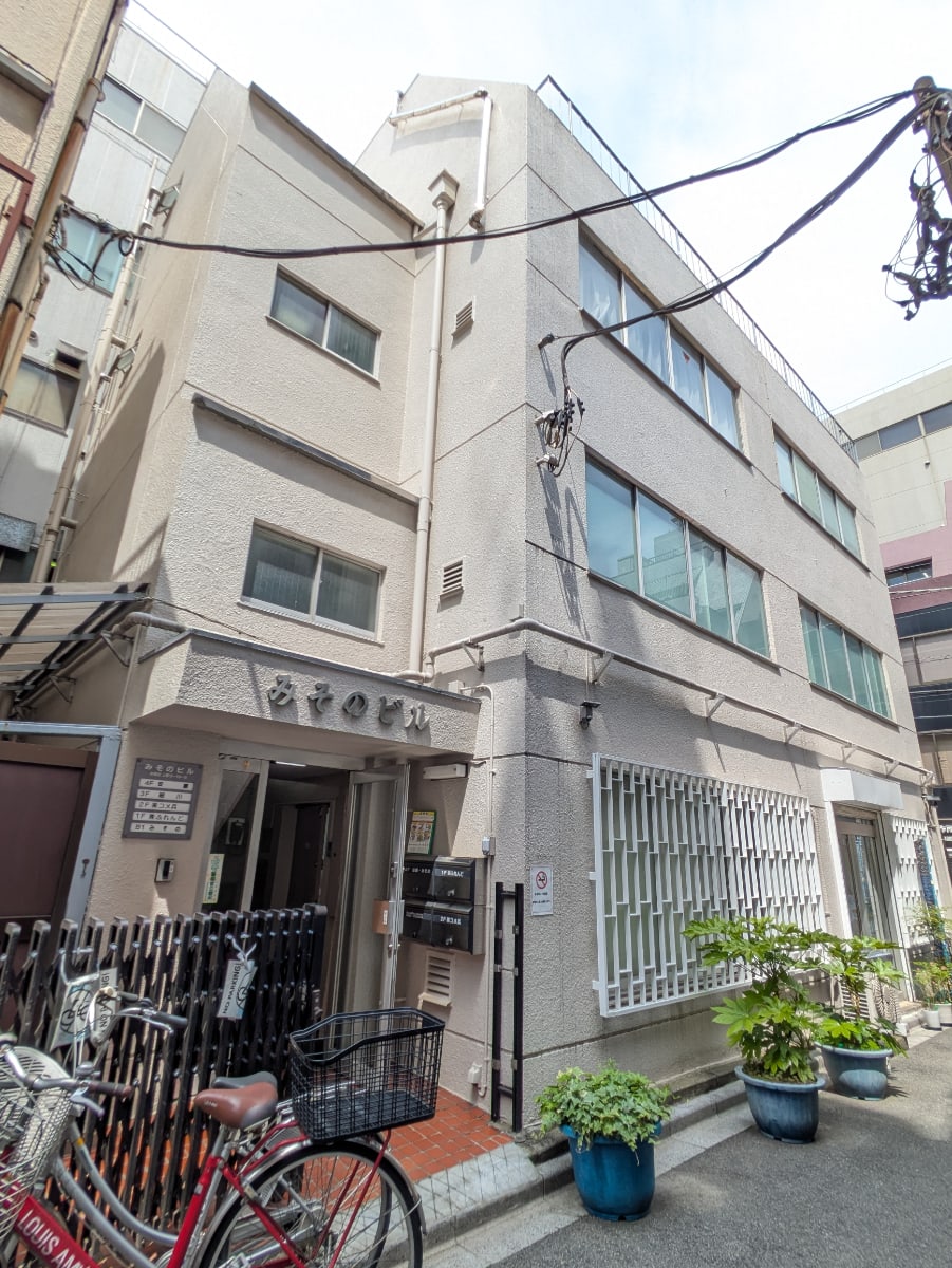 v20250925150706/fresh/building/J00100404713_12