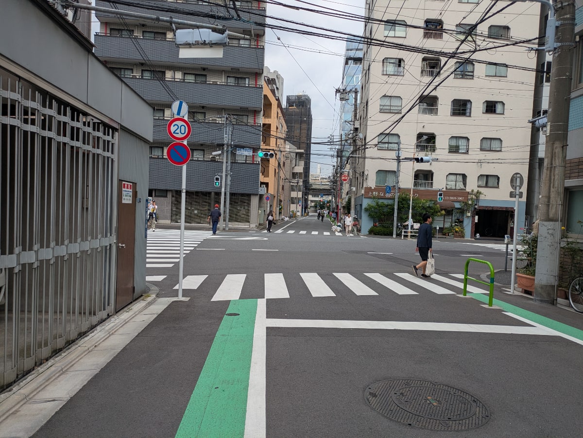 v20250925150706/fresh/building/J00100404879_2
