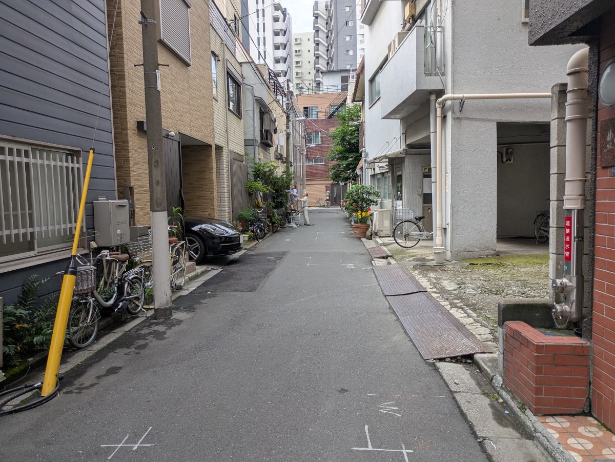 v20250925150706/fresh/building/J00100405896_2