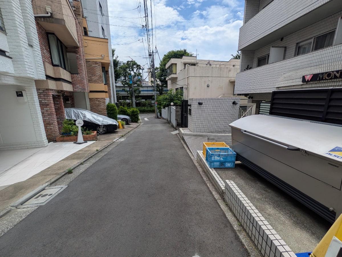 v20250925150706/fresh/building/J00100410562_12