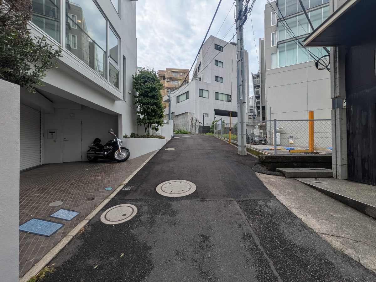 v20250925150706/fresh/building/J00100418210_14