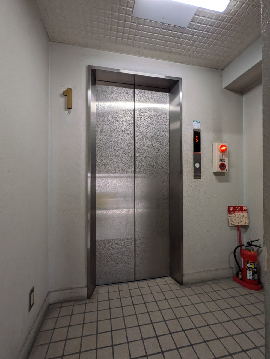 v20250925150706/fresh/building/J00100418463_4