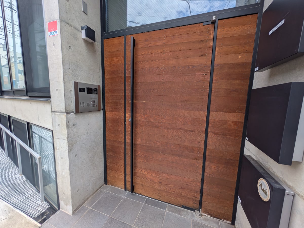 v20250925150706/fresh/building/J00100512942_3