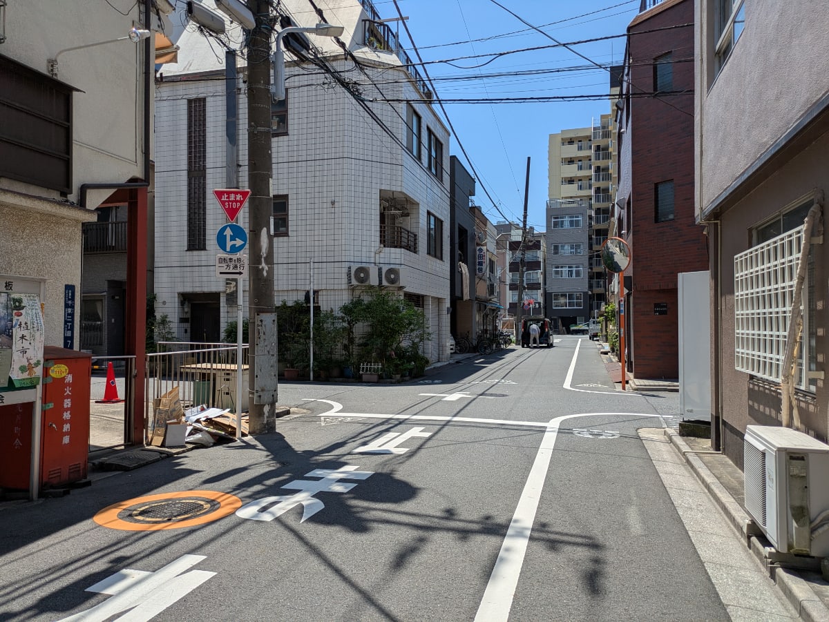 v20250926150705/fresh/building/J00100357586_12