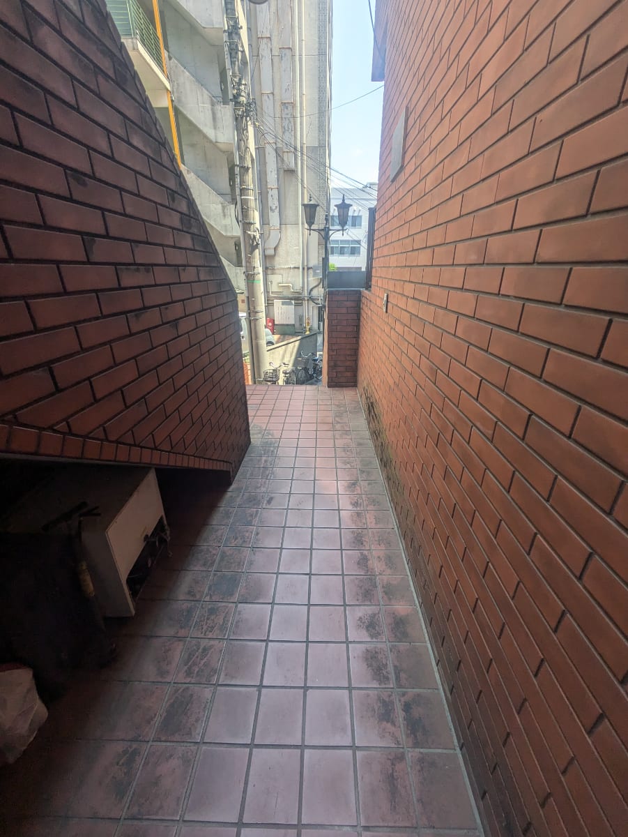 v20250926150705/fresh/building/J00100365937_11
