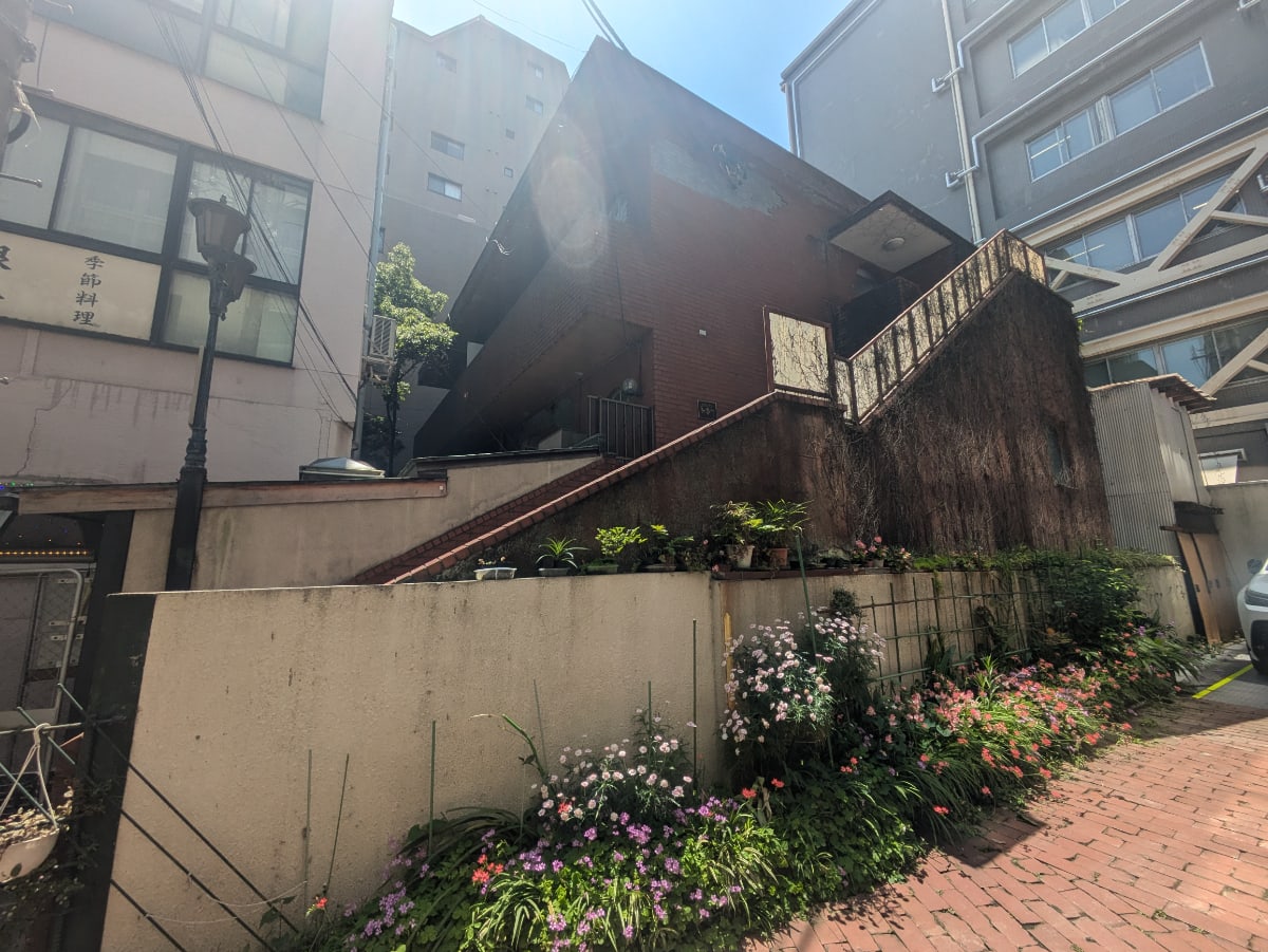 v20250926150705/fresh/building/J00100365937_6