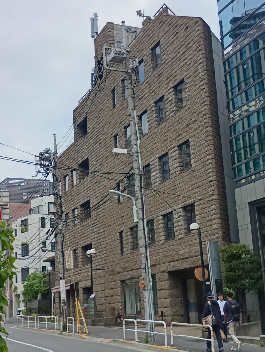 v20250926150705/fresh/building/J00100372390_6