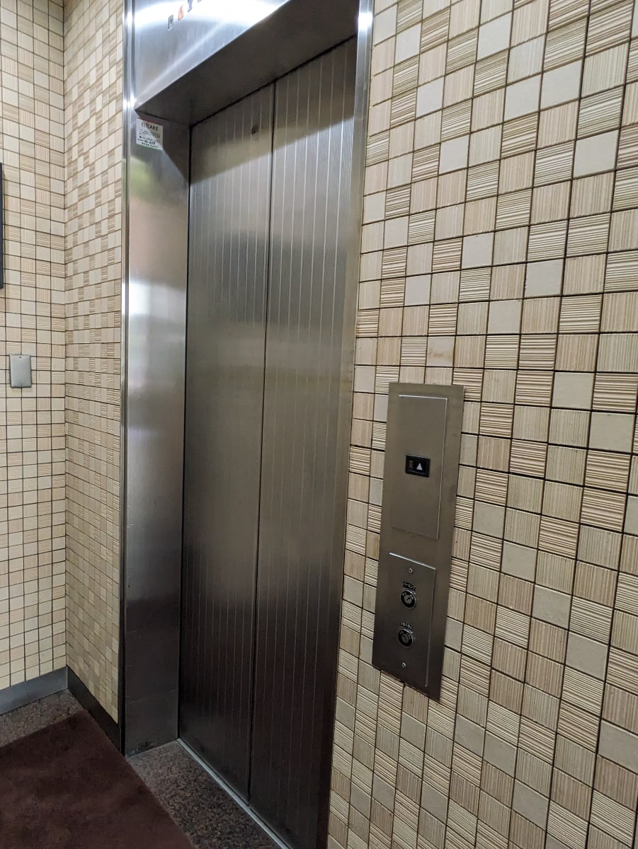 v20250926150705/fresh/building/J00100373748_4