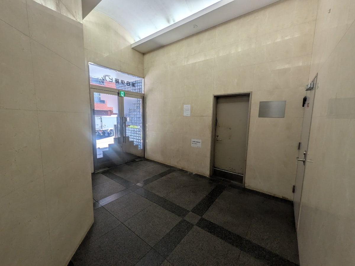 v20250926150705/fresh/building/J00100391738_16