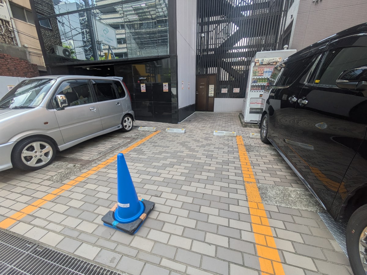 v20250926150705/fresh/building/J00100403723_7