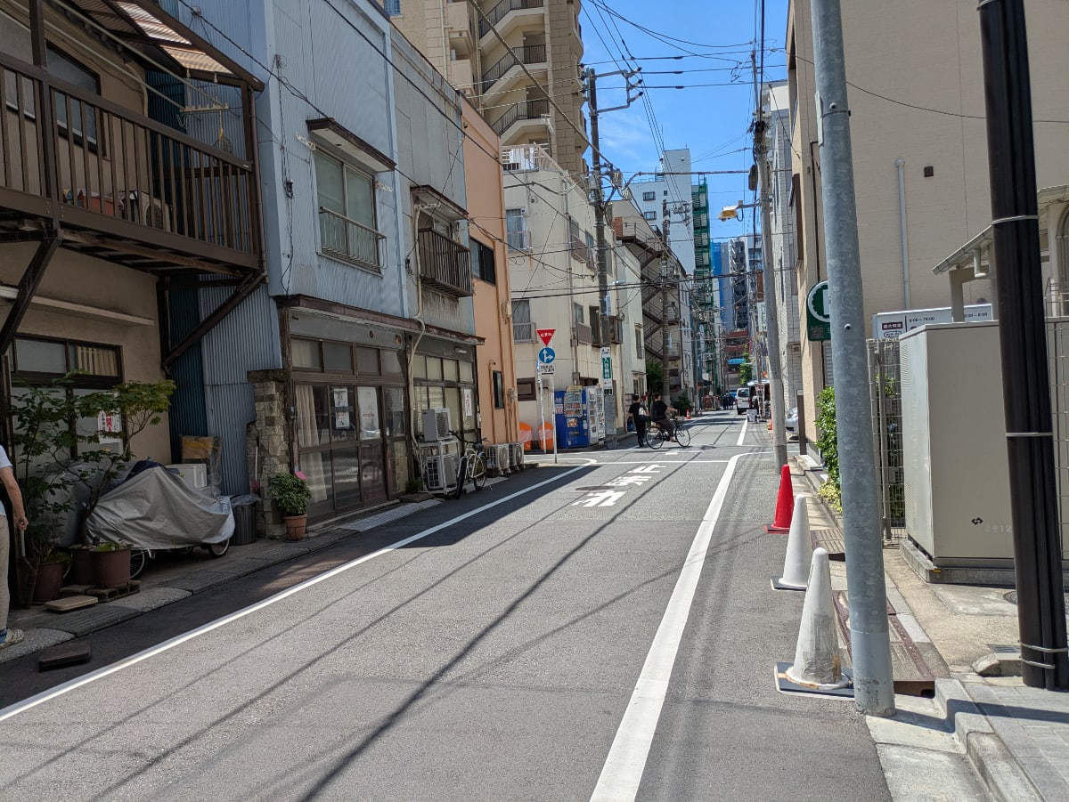 v20250926150705/fresh/building/J00100496798_13