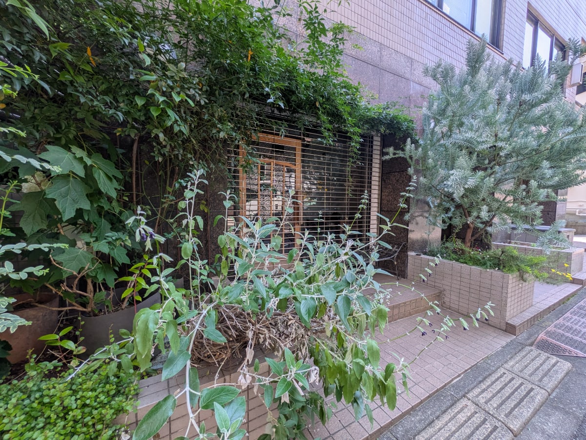 v20250927150705/fresh/building/J00100356659_9