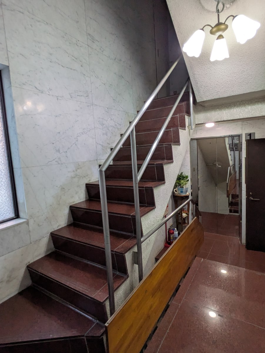 v20250927150705/fresh/building/J00100372898_10