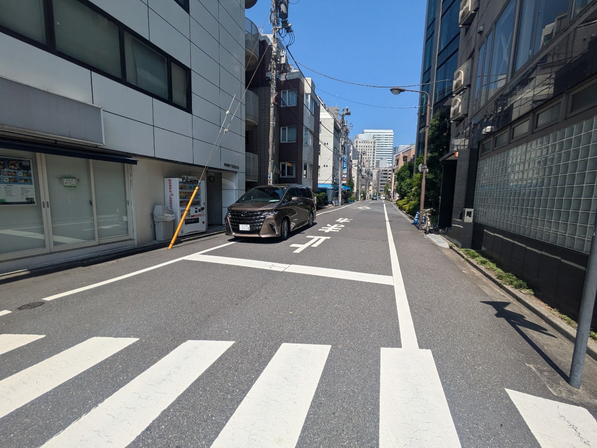 v20250927150705/fresh/building/J00100373975_10