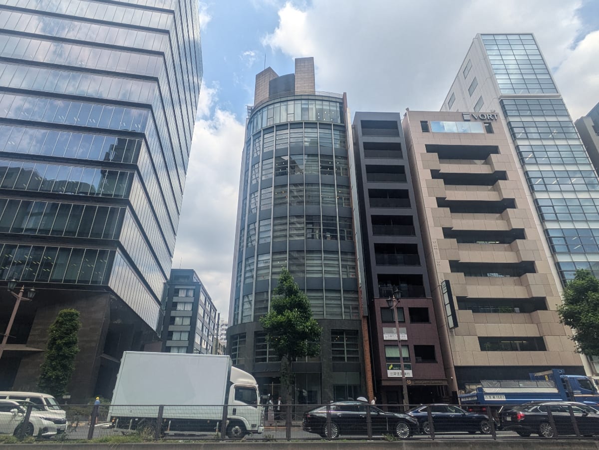 v20250927150705/fresh/building/J00100384025_12