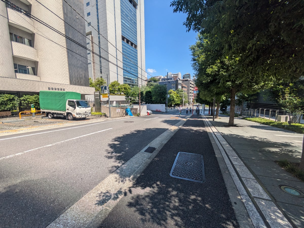 v20250927150705/fresh/building/J00100384406_11