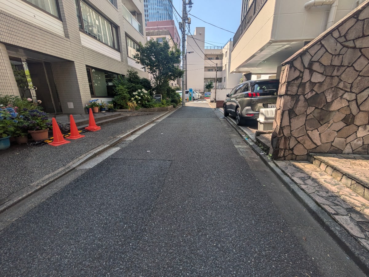 v20250927150705/fresh/building/J00100384417_11