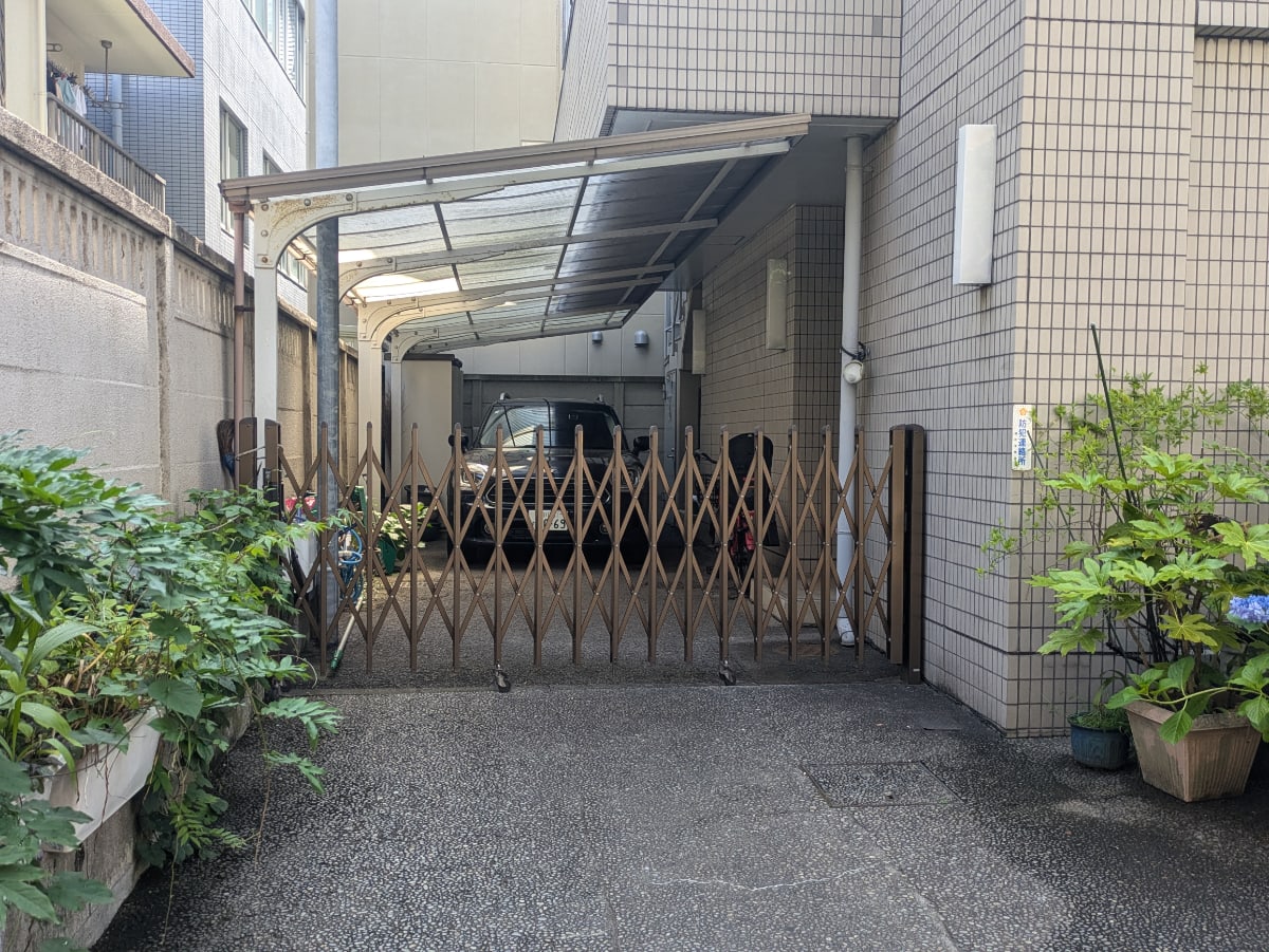 v20250927150705/fresh/building/J00100384417_7