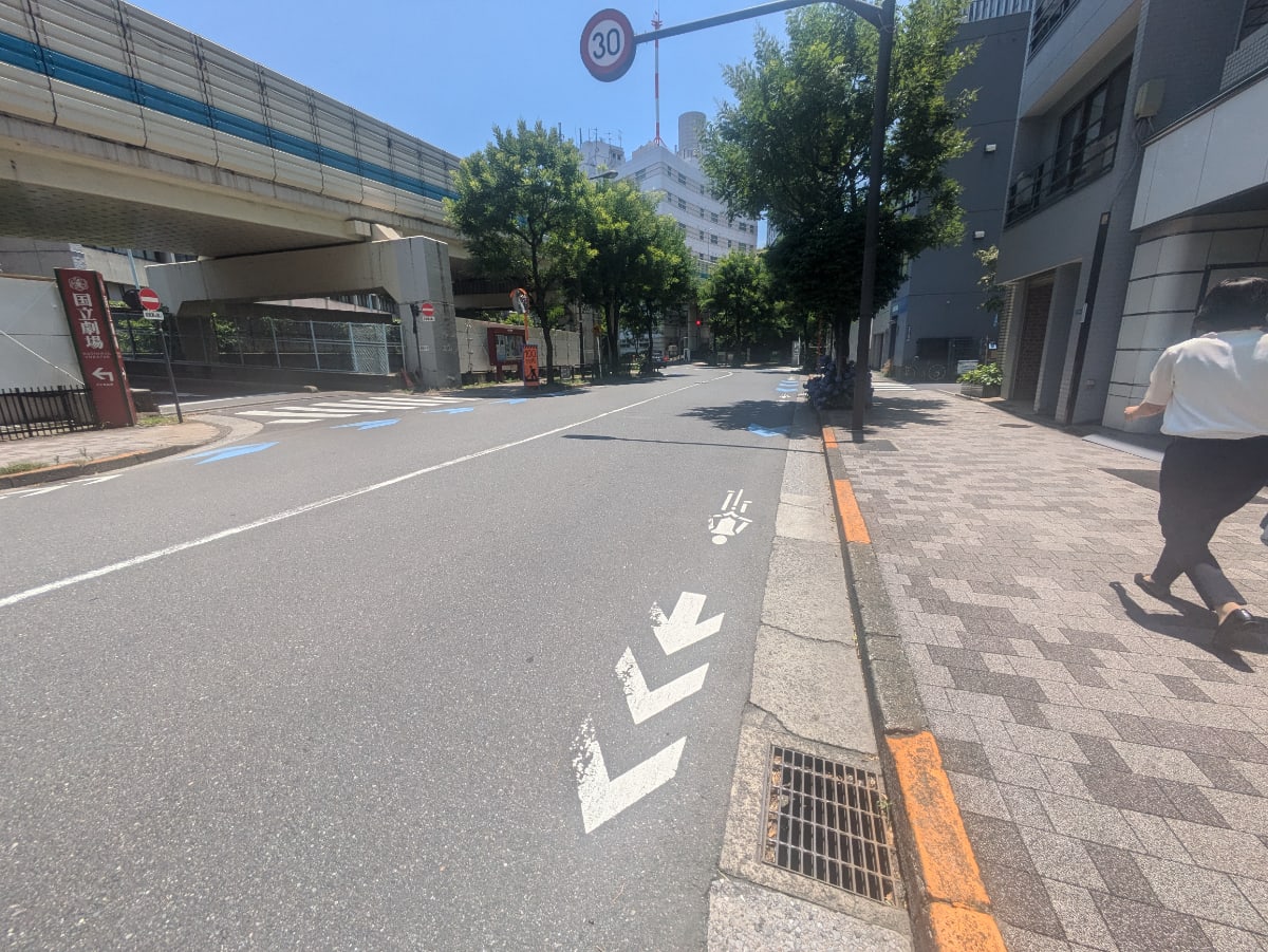 v20250927150705/fresh/building/J00100390217_10