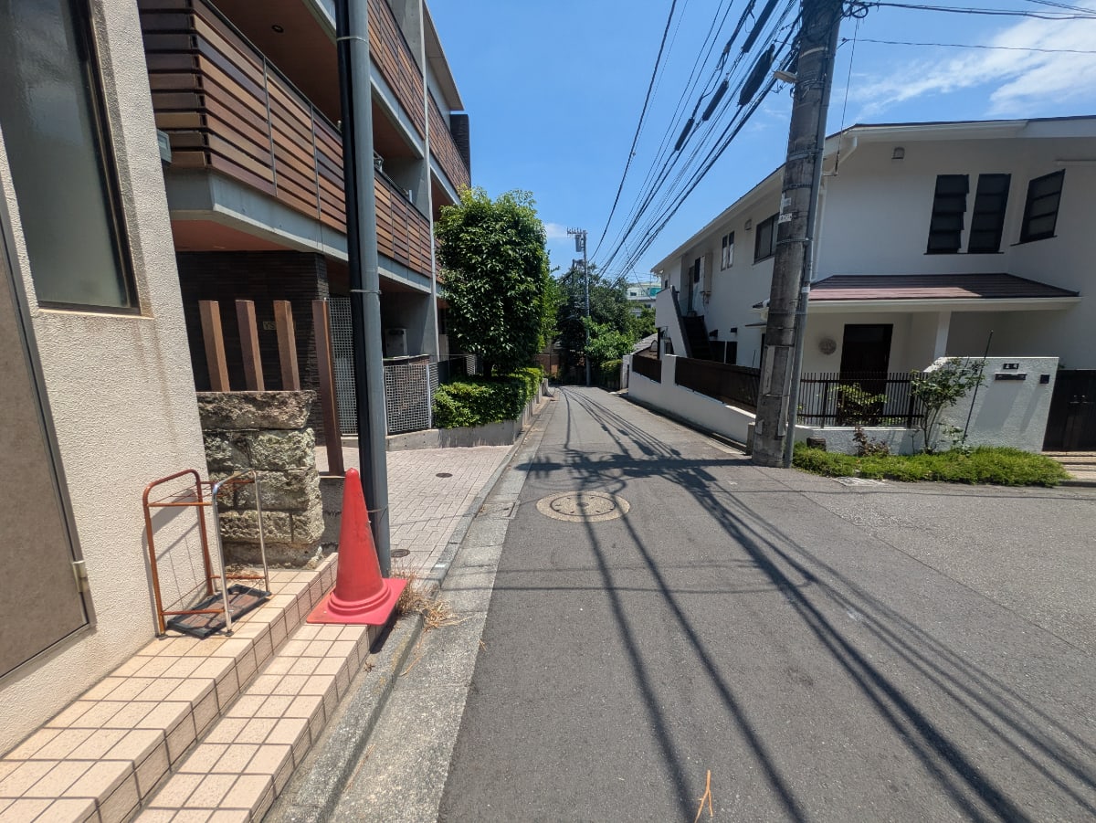 v20250927150705/fresh/building/J00100403925_2