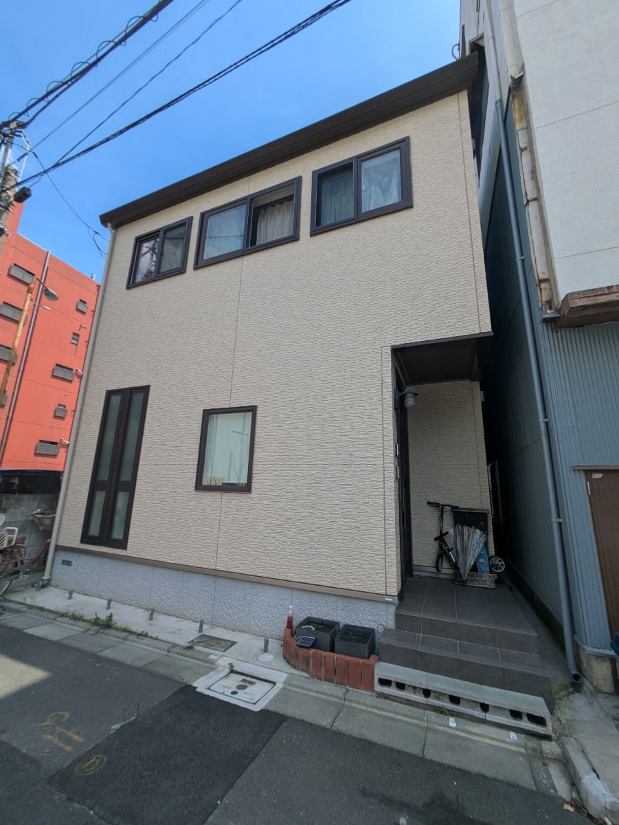 v20250927150705/fresh/building/J00100418213_7