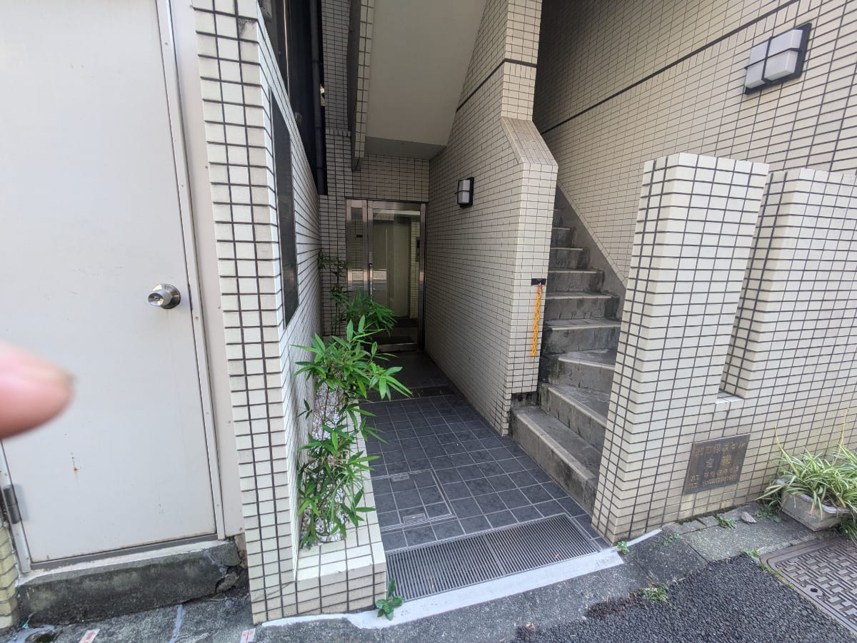v20250927150705/fresh/building/J00100418778_3
