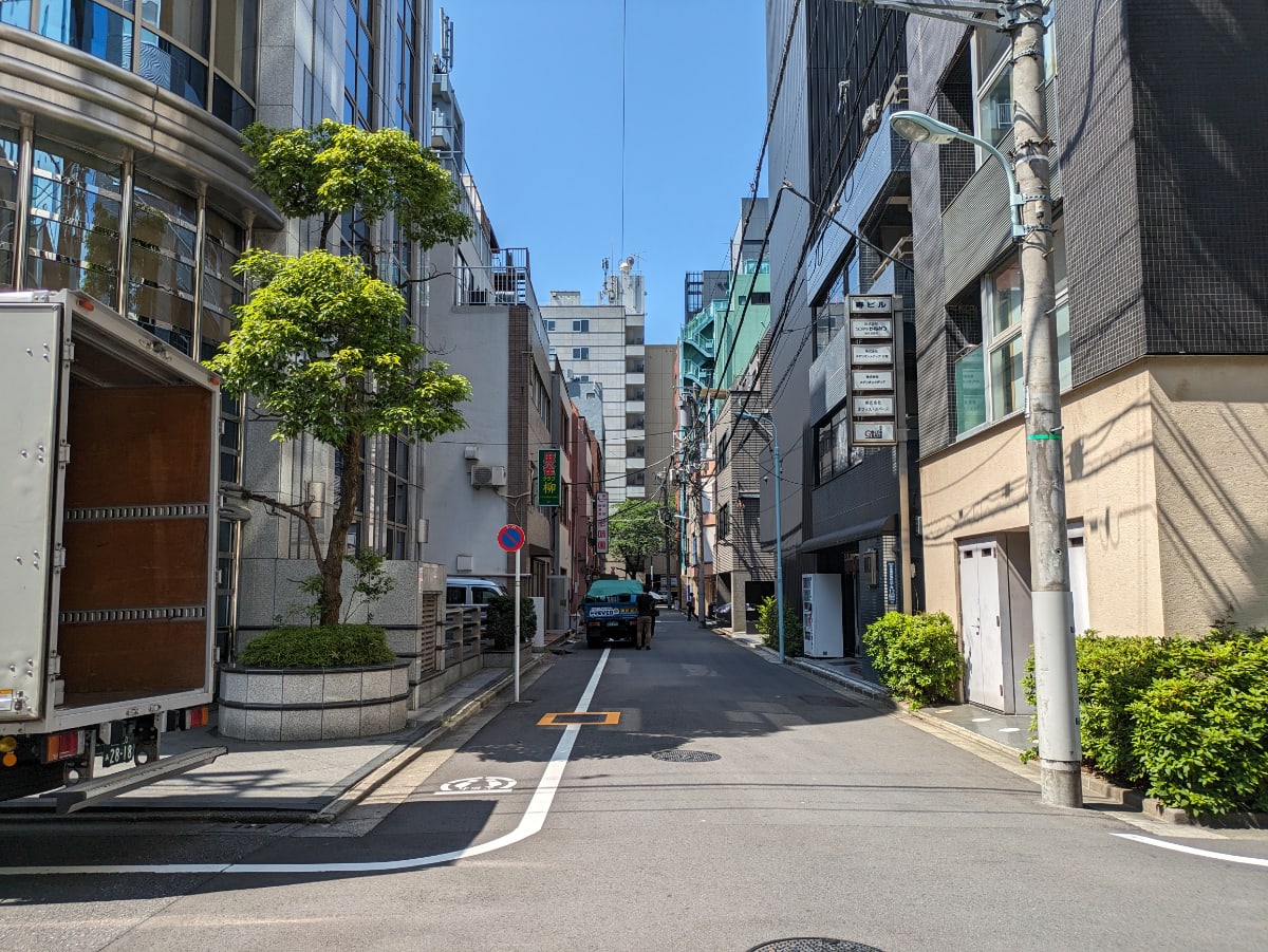 v20250927150706/fresh/building/J00100373186_21