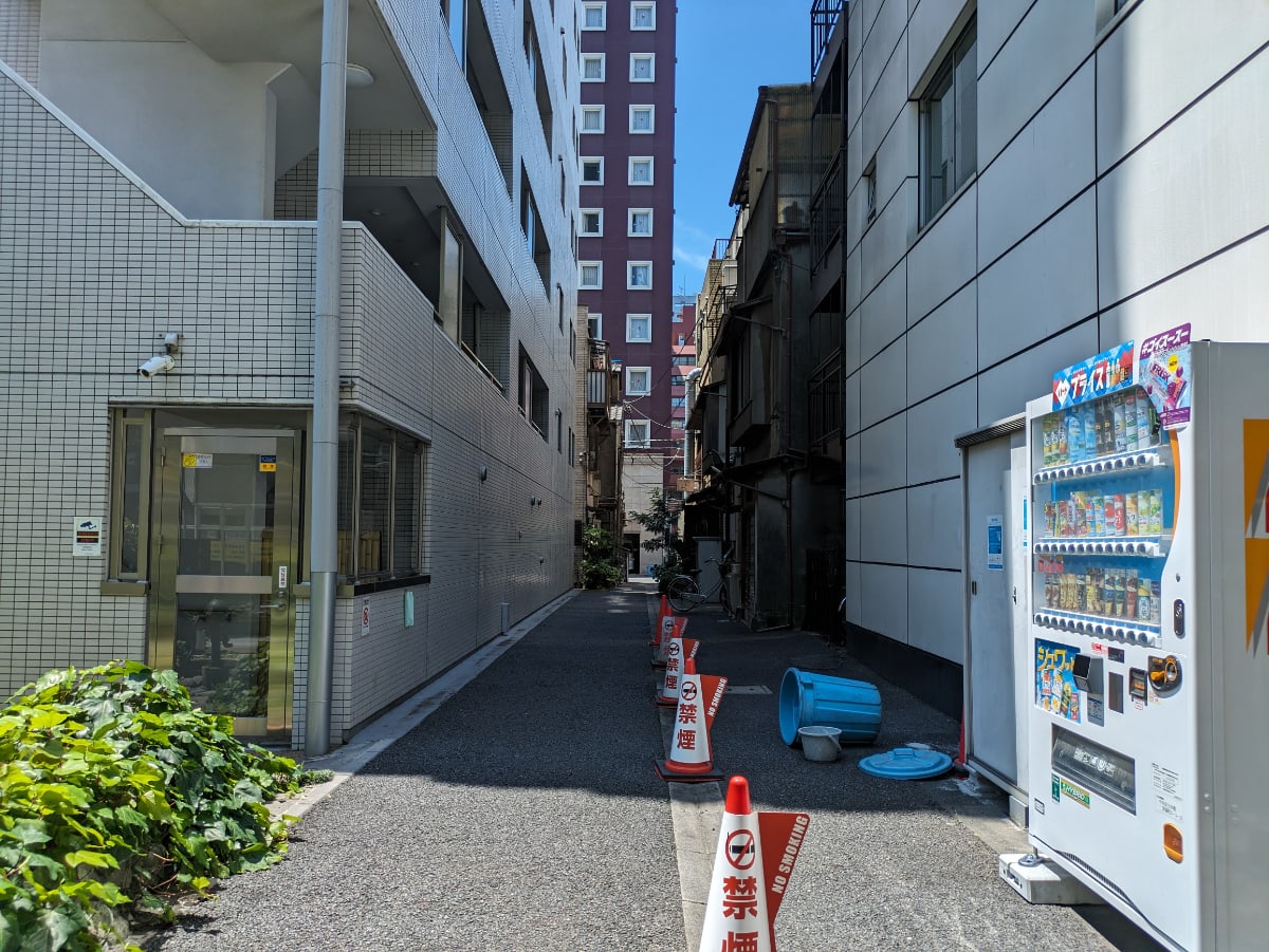 v20250927150706/fresh/building/J00100376873_16