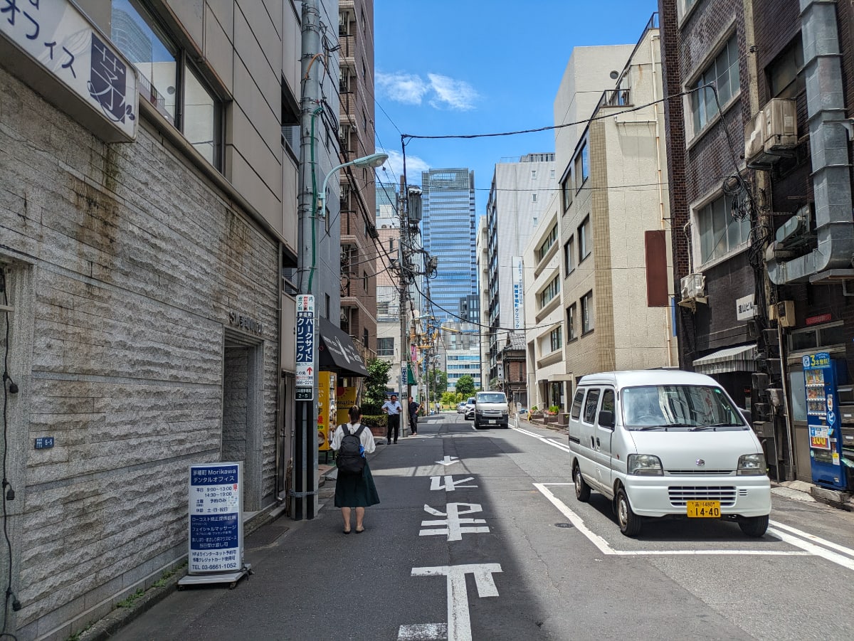 v20250927150706/fresh/building/J00100383944_11