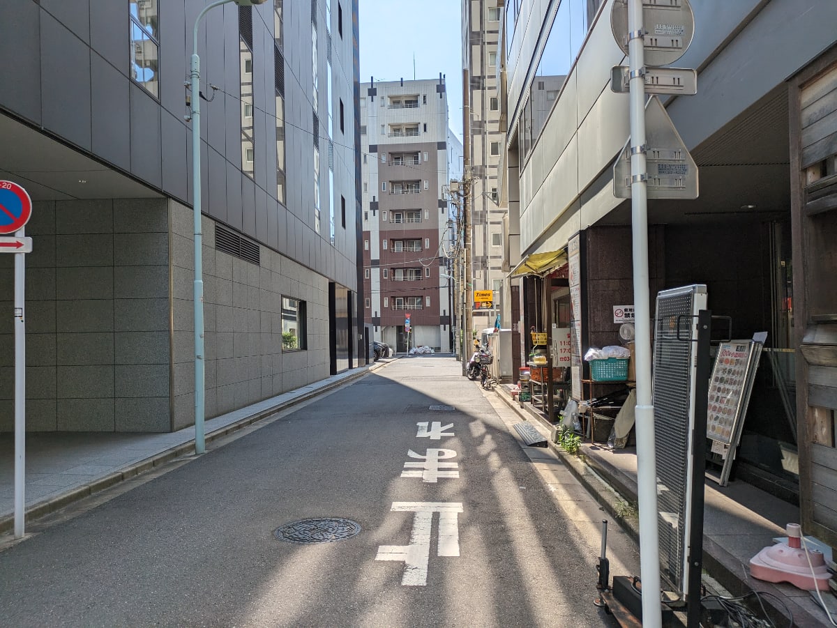 v20250927150706/fresh/building/J00100389511_21