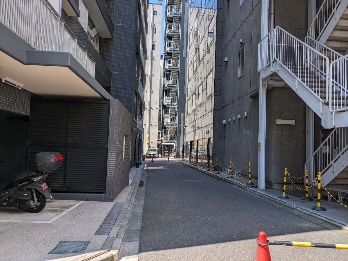 v20250927150706/fresh/building/J00100389511_23