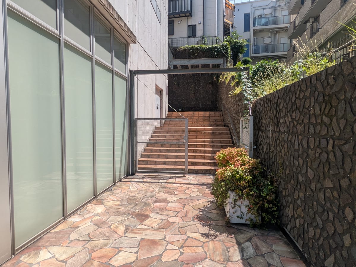 v20250927150706/fresh/building/J00100402093_12