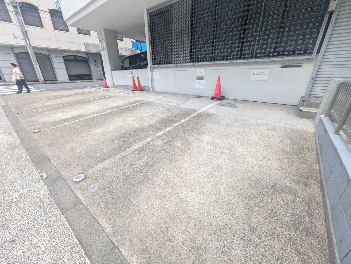v20250927150706/fresh/building/J00100414924_9