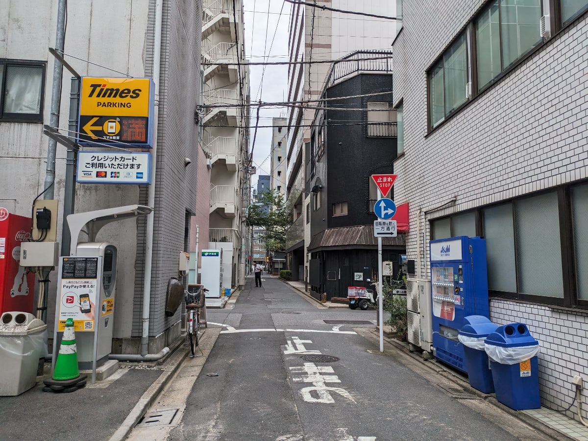 v20250929150708/fresh/building/J00100359635_13
