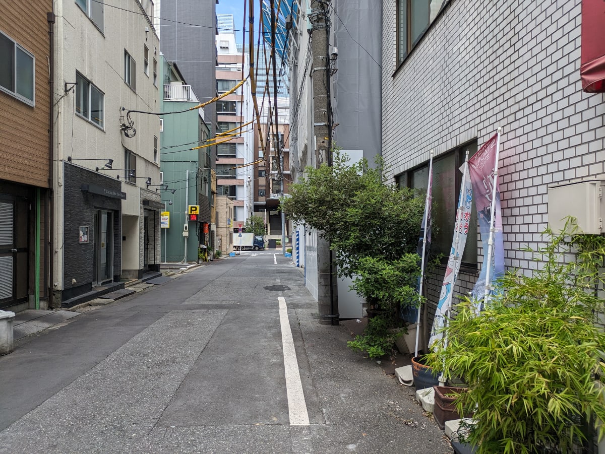 v20250929150708/fresh/building/J00100359635_16