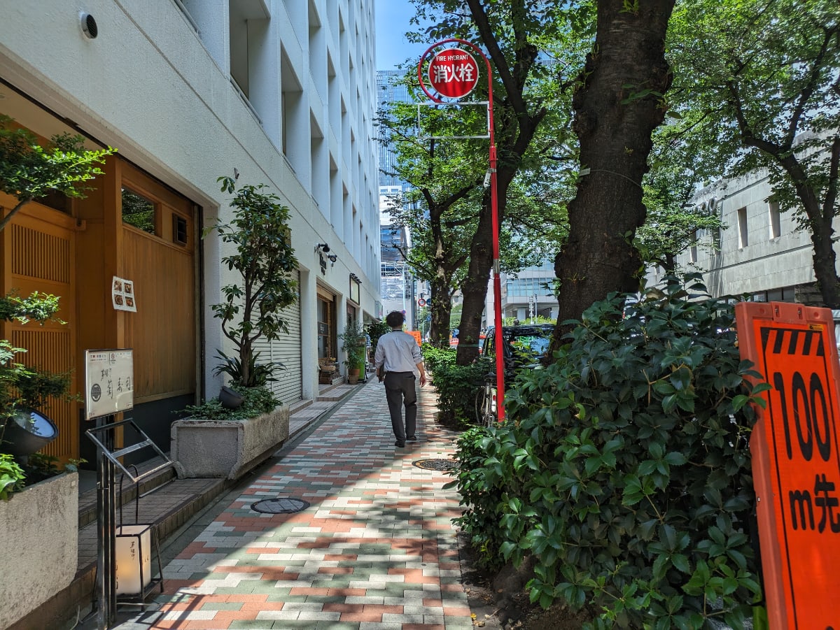 v20250929150708/fresh/building/J00100374236_19