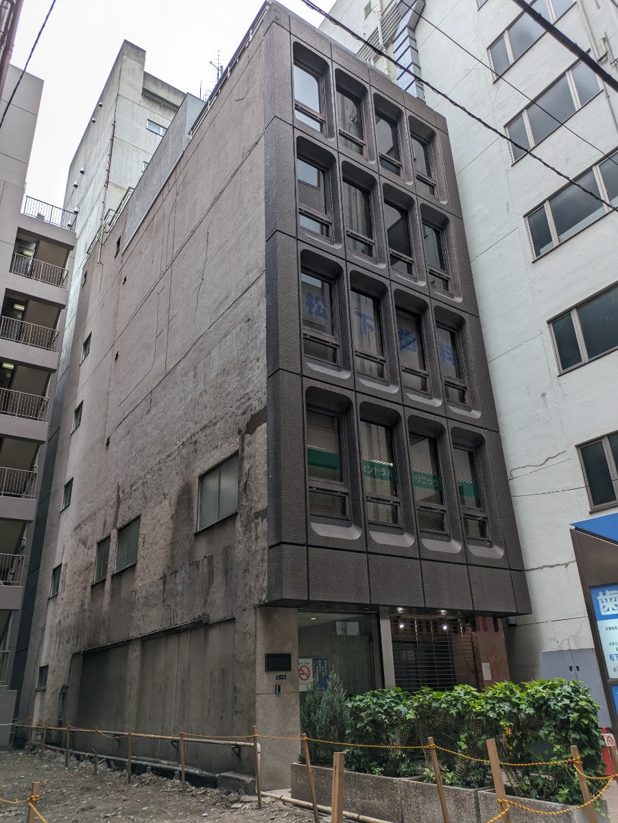 v20250929150708/fresh/building/J00100383832_5