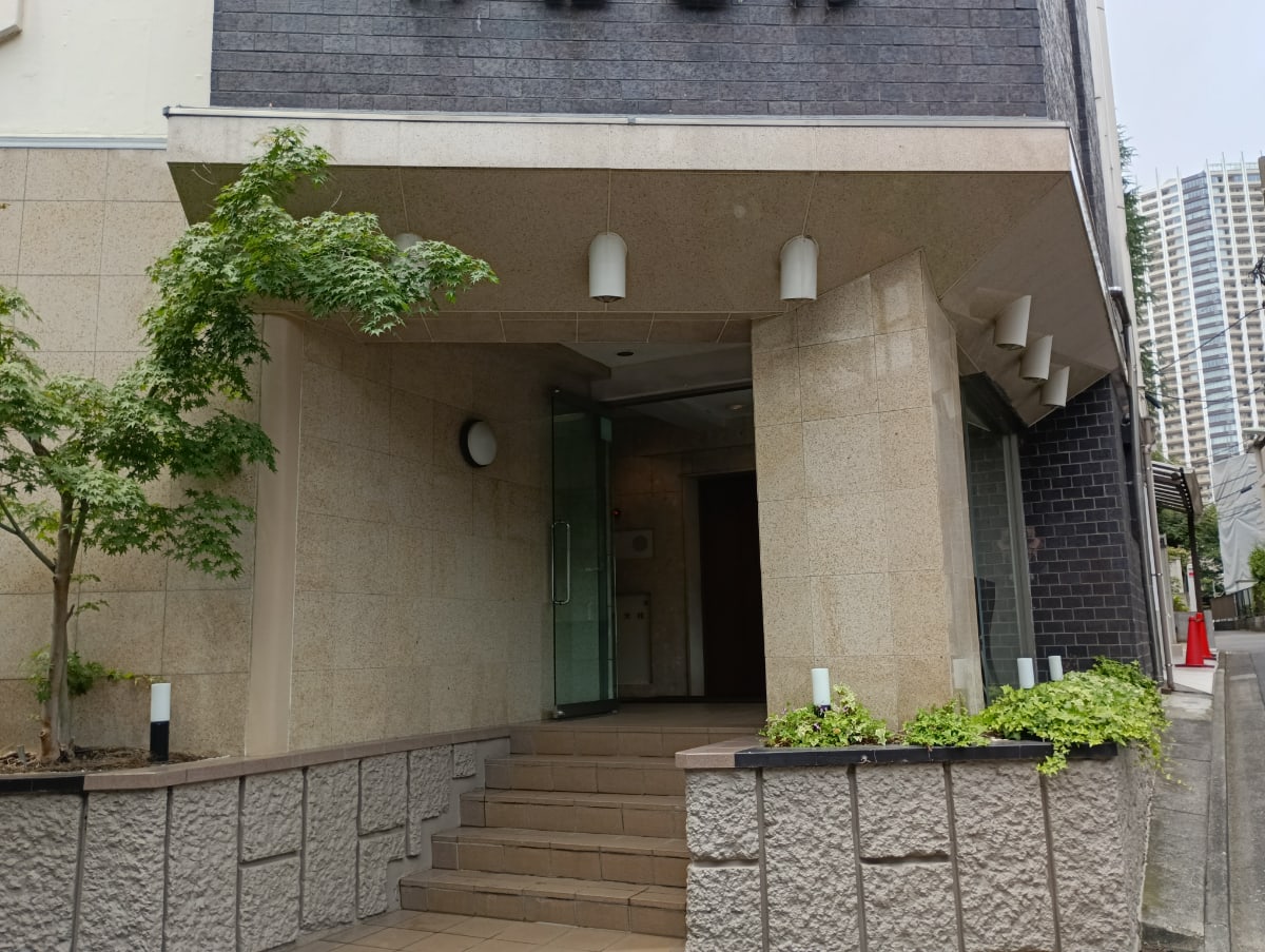 v20250929150708/fresh/building/J00100389928_3