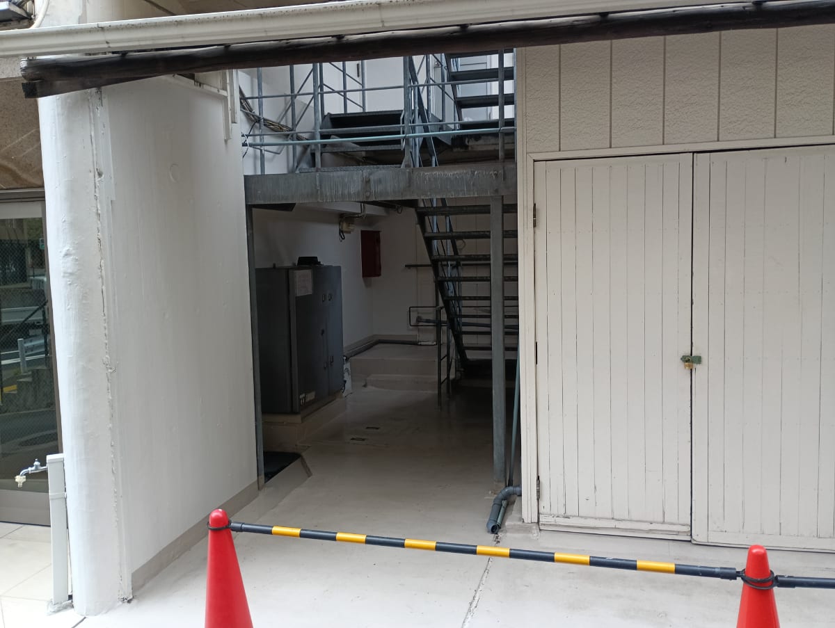 v20250929150708/fresh/building/J00100389928_8