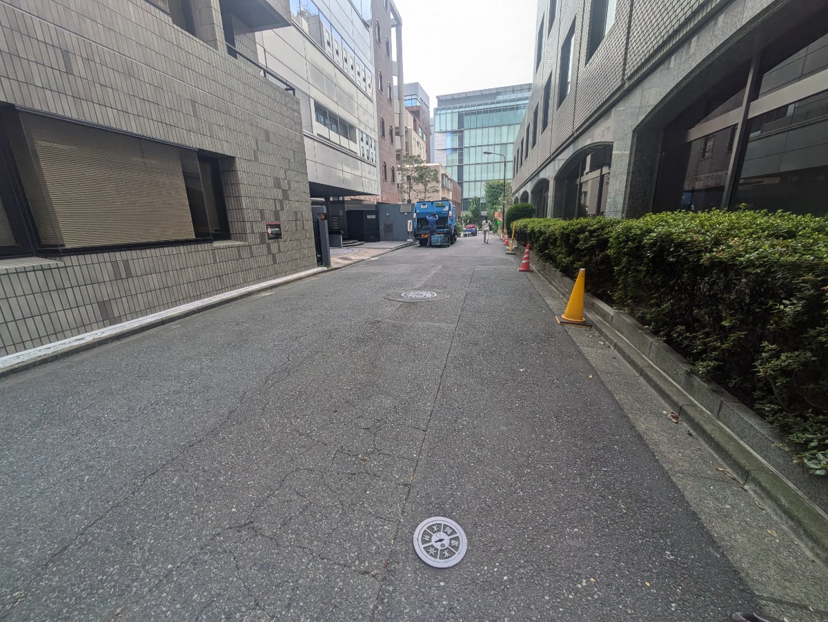 v20250929150708/fresh/building/J00100390564_12