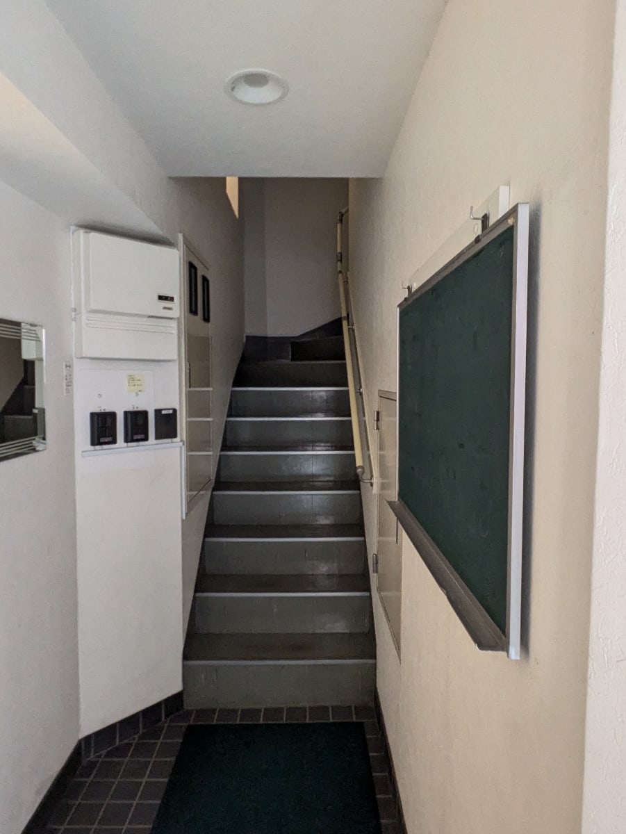 v20250929150708/fresh/building/J00100393700_4